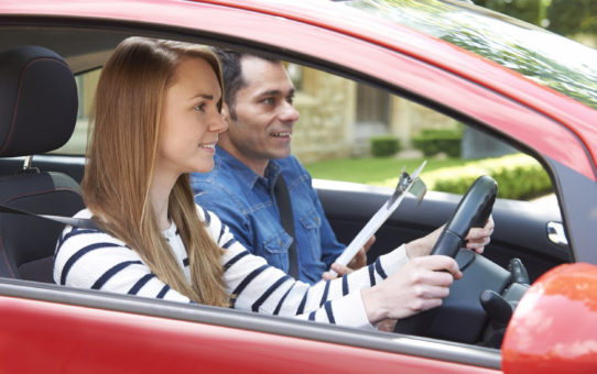 Preparing For Driving Lessons? Your Questions Answered and a few Handy Hints Too!