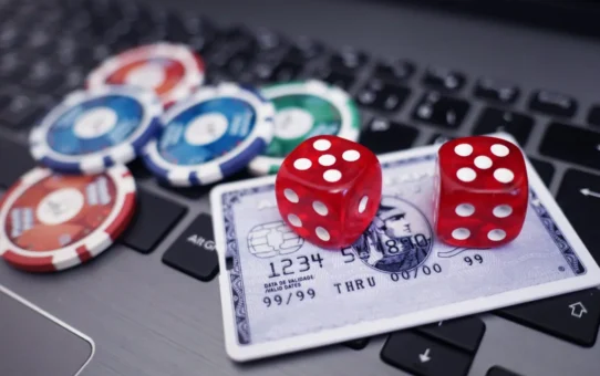 Things to Know When Playing Casino Online at 카지노사이트
