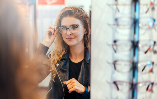 Eyeglass Styles - Looking Great Regardless of Your Budget