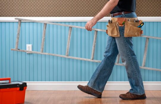 Make an Old Home New With a Home Renovation Contractor